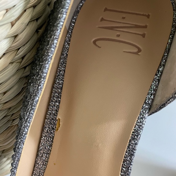 Sparkling Grey/Silver Heels - Picture 12 of 12